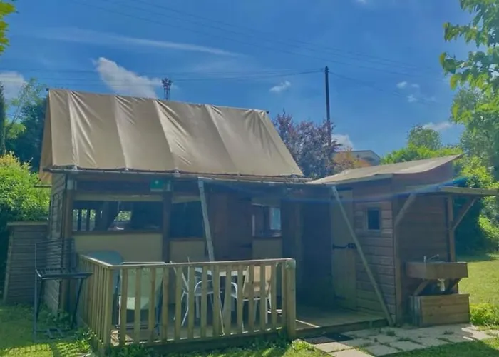 Camping Bois Et Toiles *